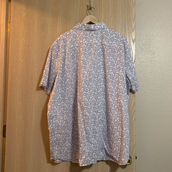 2XL Perry Ellis Button Down - Picture 2 of 4